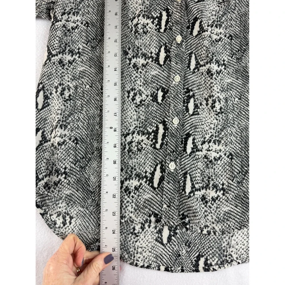 J. Crew Snakeskin Print Blouse Top Button Front Long‎ Sleeve Womens